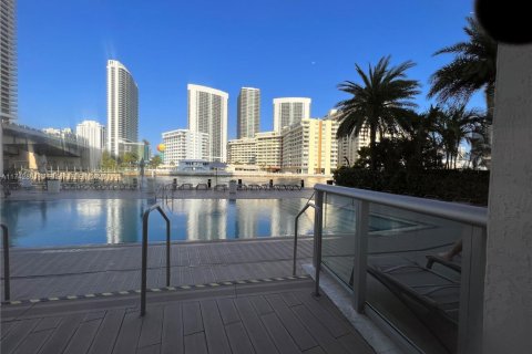 Copropriété à louer à Hallandale Beach, Floride: 2 chambres, 95.5 m2 № 1860021 - photo 12