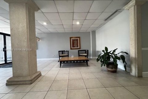 Снять в аренду кондоминиум в Майами-Бич, Флорида 1 спальня, 67.82м2, № 2003649 - фото 30