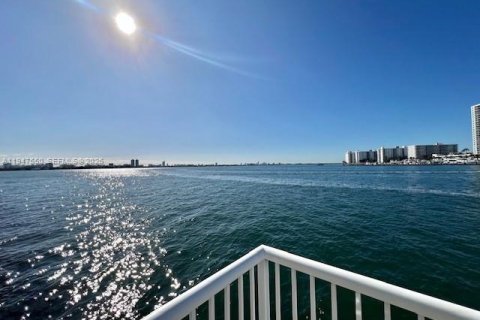 Снять в аренду кондоминиум в Майами-Бич, Флорида 1 спальня, 67.82м2, № 2003649 - фото 11