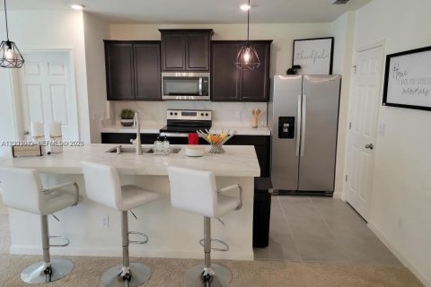 Casa en alquiler en St. Lucie, Florida, 3 dormitorios, 159.42 m2 № 2089395 - foto 4