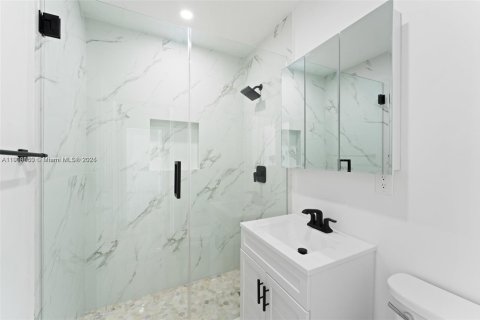 Снять в аренду виллу или дом в Майами, Флорида 3 спальни, 74.32м2, № 1964608 - фото 14