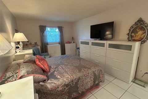 Condominio en venta en Margate, Florida, 1 dormitorio, 63.17 m2 № 2153216 - foto 25