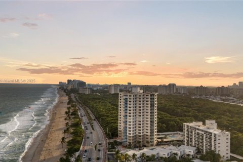 Condominio en venta en Fort Lauderdale, Florida, 2 dormitorios, 157.93 m2 № 1428420 - foto 24