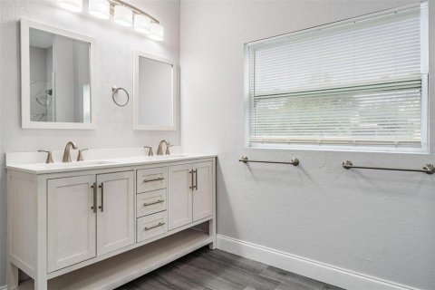 Casa en venta en Saint Petersburg, Florida, 5 dormitorios, 293.39 m2 № 1509066 - foto 21