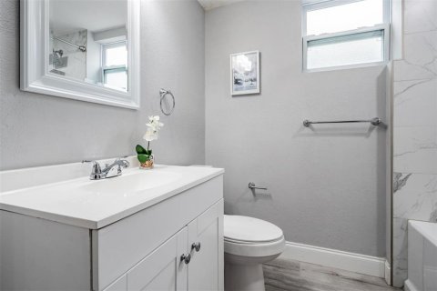 Casa en venta en Saint Petersburg, Florida, 5 dormitorios, 293.39 m2 № 1509066 - foto 25