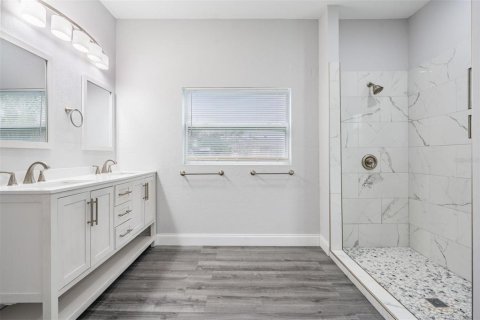 Casa en venta en Saint Petersburg, Florida, 5 dormitorios, 293.39 m2 № 1509066 - foto 20