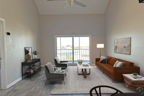 Condo in New Port Richey, Florida, 2 bedrooms № 2383409 - photo 5