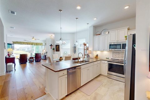 House in Punta Gorda, Florida 2 bedrooms, 153.66 sq.m. № 1515506 - photo 24