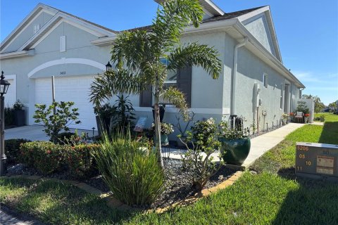 House in Punta Gorda, Florida 2 bedrooms, 153.66 sq.m. № 1515506 - photo 1