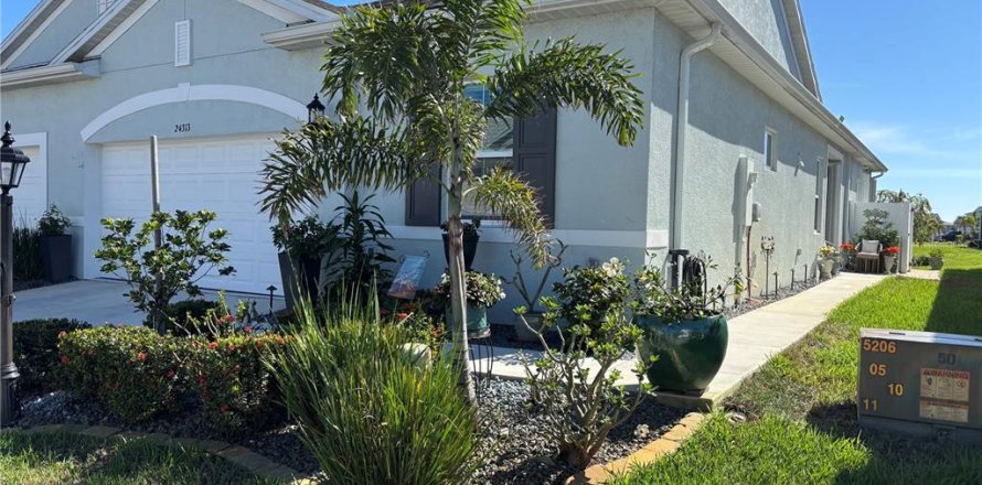 House in Punta Gorda, Florida 2 bedrooms, 153.66 sq.m. № 1515506