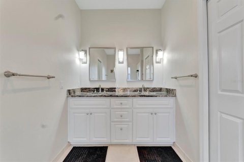 Villa ou maison à louer à Bradenton, Floride: 2 chambres, 170.75 m2 № 1899464 - photo 24