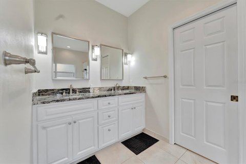 Villa ou maison à louer à Bradenton, Floride: 2 chambres, 170.75 m2 № 1899464 - photo 23