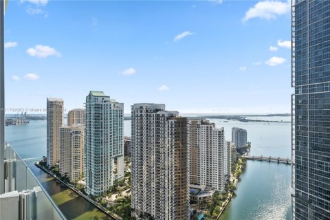 Condominio en venta en Miami, Florida, 3 dormitorios, 216.28 m2 № 1958891 - foto 23