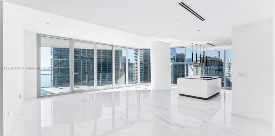 Condominio en Miami, Florida, 3 dormitorios № 1958891