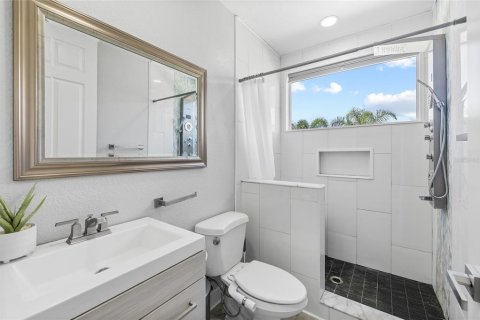 Купить виллу или дом в Тарпон-Спрингс, Флорида 9 комнат, 310.67м2, № 2354454 - фото 26