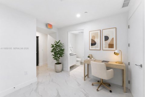 Condominio en venta en Miami, Florida, 5 dormitorios № 2015826 - foto 11