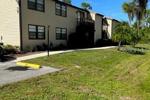 Condominio en alquiler en Port Charlotte, Florida, 2 dormitorios, 89.19 m2 № 1827970 - foto 1