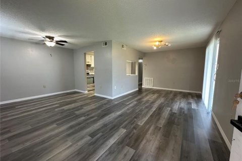 Condominio en alquiler en Port Charlotte, Florida, 2 dormitorios, 89.19 m2 № 1827970 - foto 8