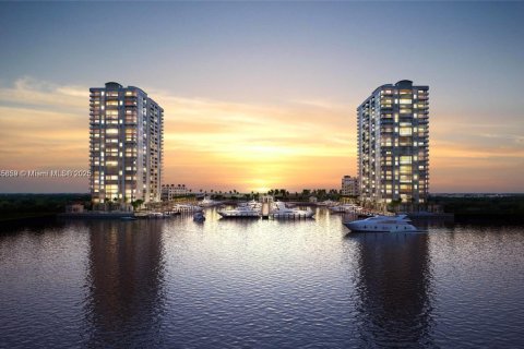 Condominio en venta en North Miami Beach, Florida, 2 dormitorios, 163.14 m2 № 1811129 - foto 28
