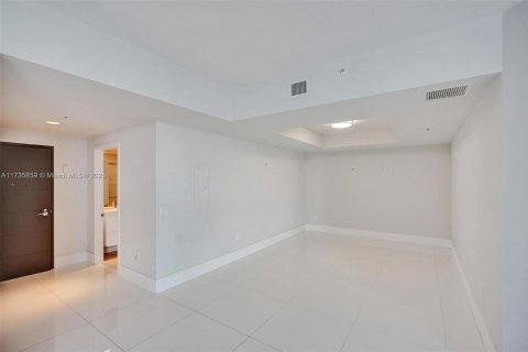 Condominio en venta en North Miami Beach, Florida, 2 dormitorios, 163.14 m2 № 1811129 - foto 10