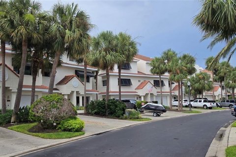Adosado en alquiler en Saint Pete Beach, Florida, 3 dormitorios, 211.35 m2 № 1816843 - foto 2