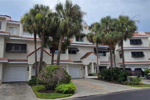 Adosado en alquiler en Saint Pete Beach, Florida, 3 dormitorios, 211.35 m2 № 1816843 - foto 8