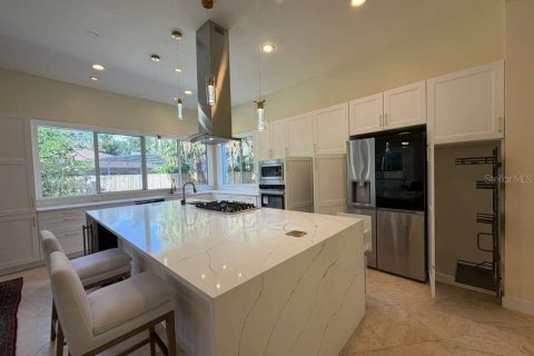 House in Longwood, Florida 4 bedrooms, 364.55 sq.m. № 2148834 - photo 7