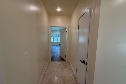 House in Longwood, Florida 4 bedrooms, 364.55 sq.m. № 2148834 - photo 29