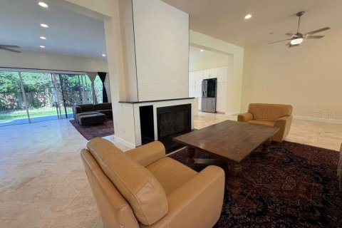 House in Longwood, Florida 4 bedrooms, 364.55 sq.m. № 2148834 - photo 12