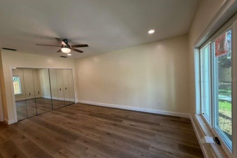 House in Longwood, Florida 4 bedrooms, 364.55 sq.m. № 2148834 - photo 27