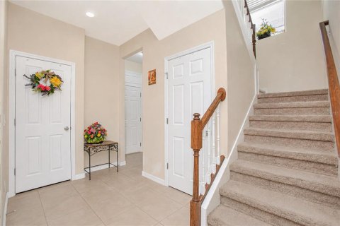 House in Orlando, Florida 4 bedrooms, 212.28 sq.m. № 2117862 - photo 12