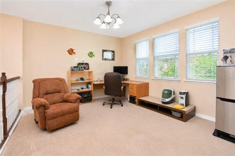 House in Orlando, Florida 4 bedrooms, 212.28 sq.m. № 2117862 - photo 14