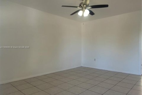 Appartement à louer à Miami, Floride: 1 chambre, 55.74 m2 № 1956689 - photo 3