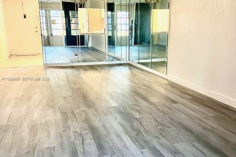 Condo in Tamarac, Florida, 2 bedrooms № 2055414 - photo 20