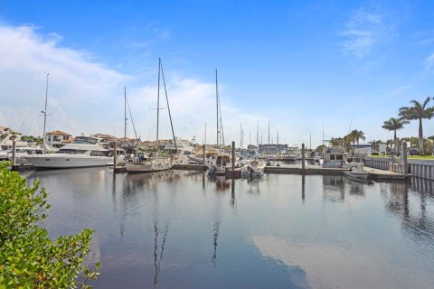 Adosado en venta en Ruskin, Florida, 3 dormitorios, 131.64 m2 № 2093243 - foto 13