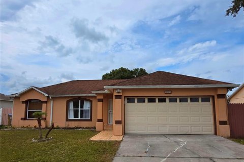 House in Kissimmee, Florida 3 bedrooms, 136.01 sq.m. № 2196884