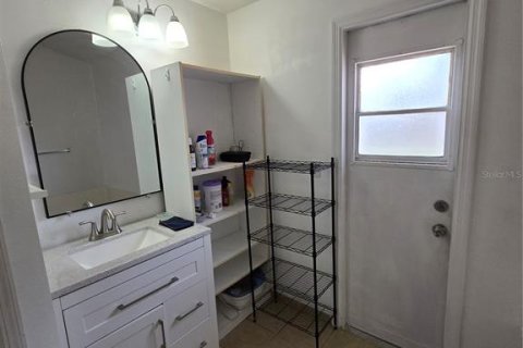 House in Kissimmee, Florida 3 bedrooms, 136.01 sq.m. № 2196884 - photo 14