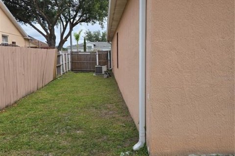 House in Kissimmee, Florida 3 bedrooms, 136.01 sq.m. № 2196884 - photo 22