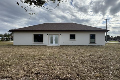 Casa en venta en Okeechobee, Florida, 4 dormitorios, 183.02 m2 № 2199746 - foto 16