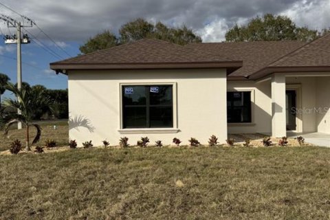 Casa en venta en Okeechobee, Florida, 4 dormitorios, 183.02 m2 № 2199746 - foto 5