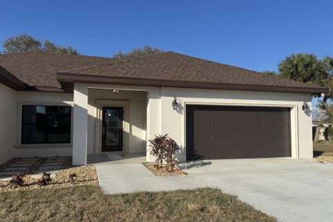 Casa en venta en Okeechobee, Florida, 4 dormitorios, 183.02 m2 № 2199746 - foto 2