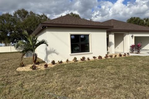Casa en venta en Okeechobee, Florida, 4 dormitorios, 183.02 m2 № 2199746 - foto 14