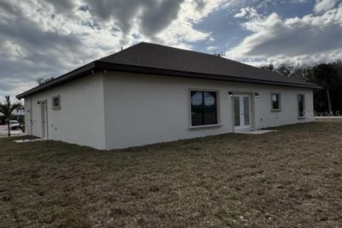 Casa en venta en Okeechobee, Florida, 4 dormitorios, 183.02 m2 № 2199746 - foto 17