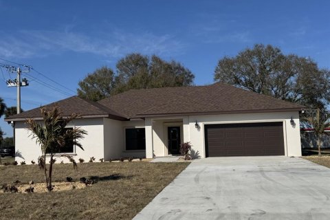 Casa en Okeechobee, Florida 4 dormitorios, 183.02 m2 № 2199746