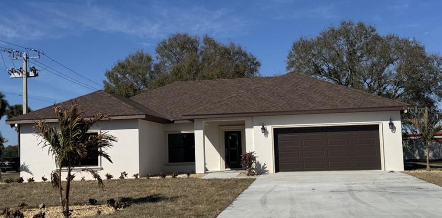 Casa en Okeechobee, Florida 4 dormitorios, 183.02 m2 № 2199746