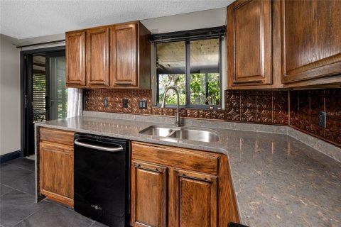 House in Oldsmar, Florida 3 bedrooms, 85.84 sq.m. № 1835976 - photo 10