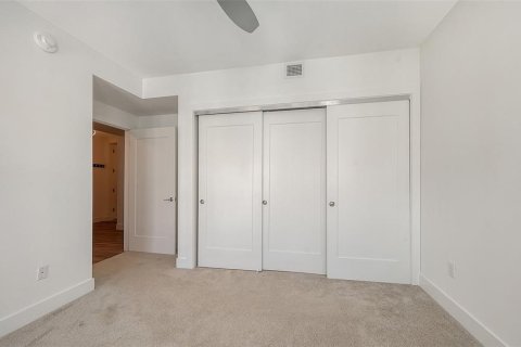 Condo in Sarasota, Florida, 2 bedrooms № 2094015 - photo 24