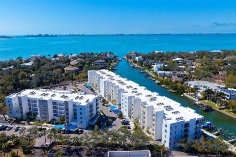 Condo in Sarasota, Florida, 2 bedrooms № 2094015 - photo 3