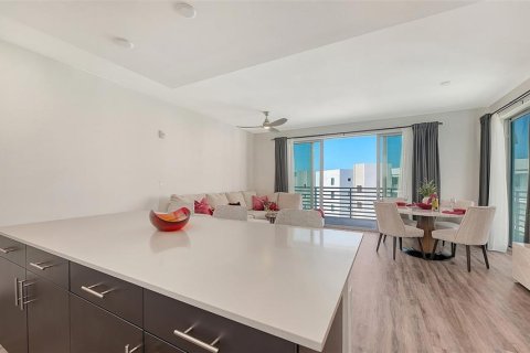 Condo in Sarasota, Florida, 2 bedrooms № 2094015 - photo 10