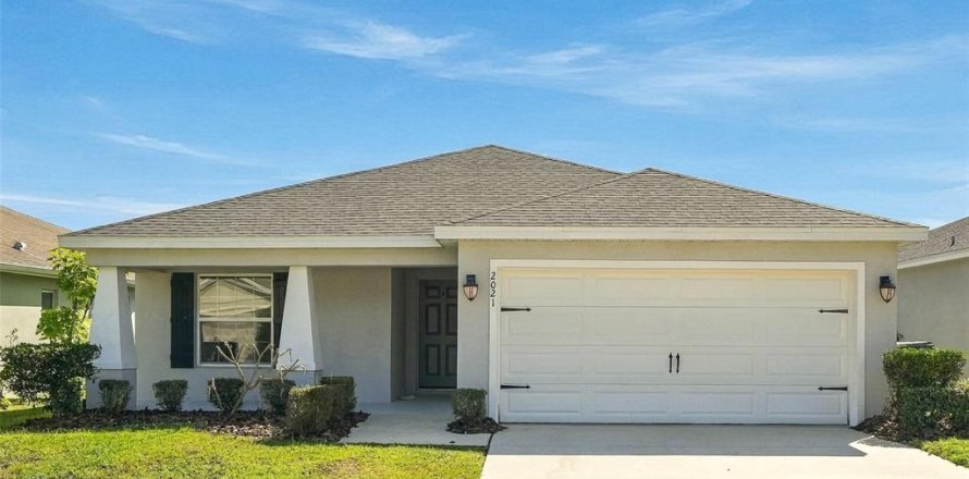 House in Lakeland, Florida 4 bedrooms, 159.33 sq.m. № 2430917
